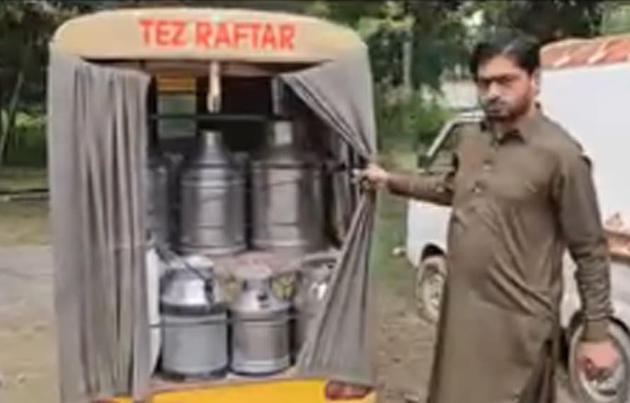 فوڈ اتھارٹی میرپور کی بڑی کارروائی، ناقص دودھ ترسیل کرنیوالی گاڑیاں ضبط