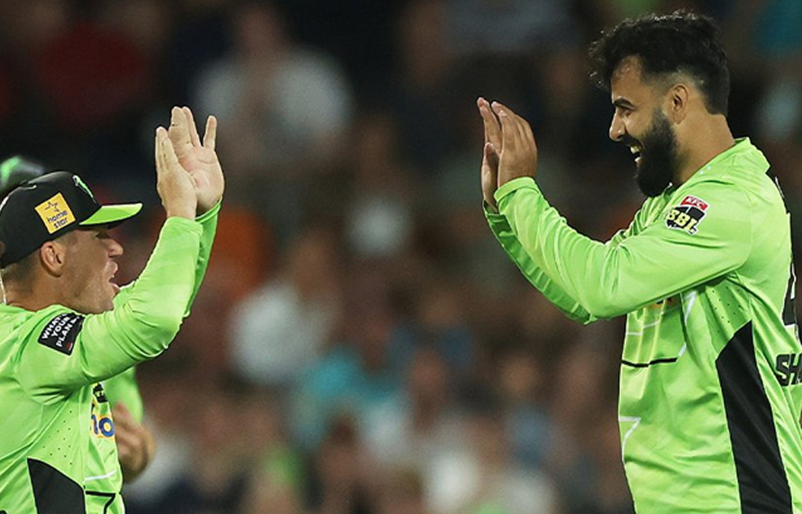 شاداب فارم میں آگئے، بگ بیش میں تباہ کن بولنگ سے اپنی ٹیم کو جتوا دیا