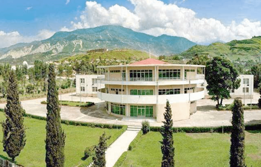 نثاراں عباسی