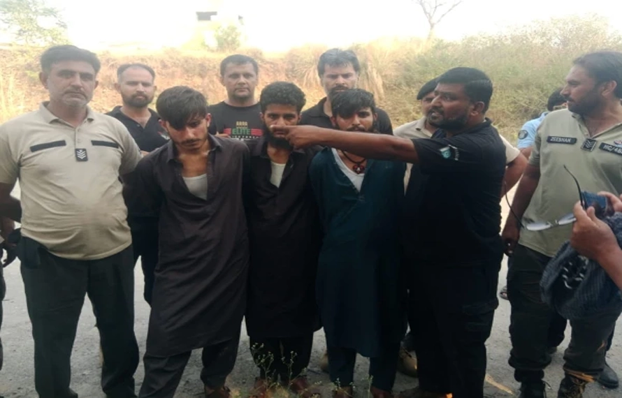 قیدی وین سے ملزمان کے فرار ہونے پر آئی جی پنجاب کا سخت ایکشن