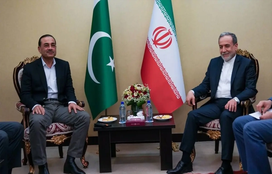 علاقائی کشیدگی: فیلڈ مارشل عاصم منیر عالمی سطح پر امن کے سفیر بن کر سامنے آئے، ایران انٹرنیشنل کی خصوصی رپورٹ