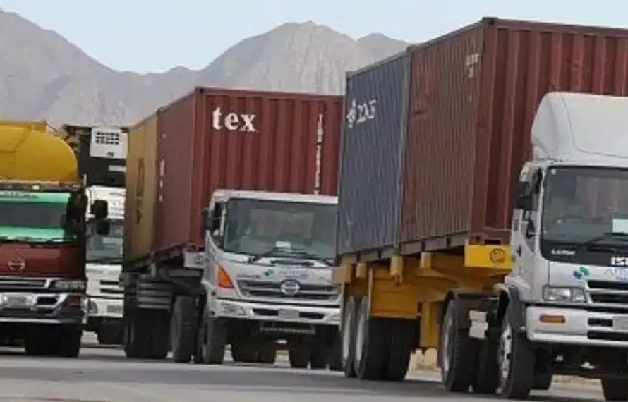 پیٹرولیم مصنوعات کی قیمتوں میں اضافہ: گڈز ٹرانسپورٹرز کا کرایوں میں 15 فیصد اضافے کا اعلان