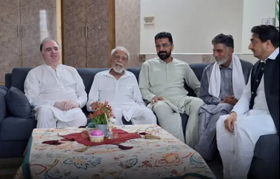 پی پی پی کو بڑا سیاسی جھٹکا: بانی رہنما سید سرور حسین شاہ کا  50 سالہ رفاقت ختم کرنے کا اعلان
