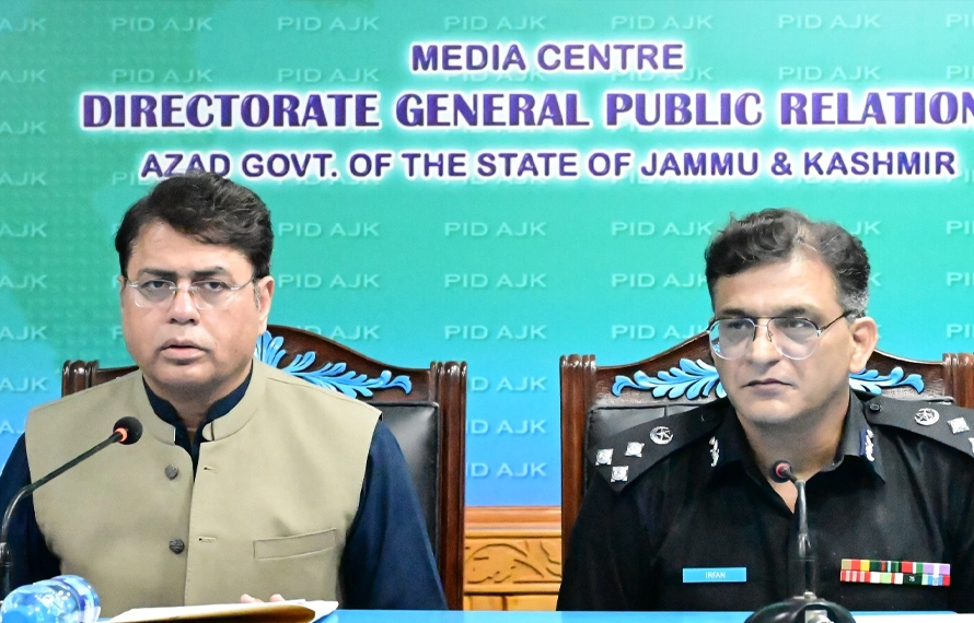 کسی کو ریاستی رٹ چیلنج کرنے ہر گز اجازت نہیں دینگے،سیکرٹری اطلاعات