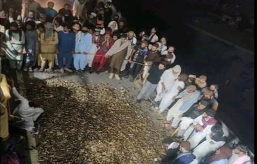گولیوں کے خول کی وائرل تصویر کا کشمیر سے کوئی تعلق نہیں،صحافی حسن شیراز