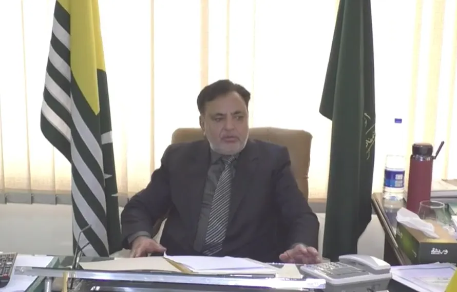آزاد کشمیر انتخابات : انتخابی مواد کی محفوظ اور بروقت ترسیل ہر صورت یقینی بنائی جائے، چیف الیکشن کمشنر