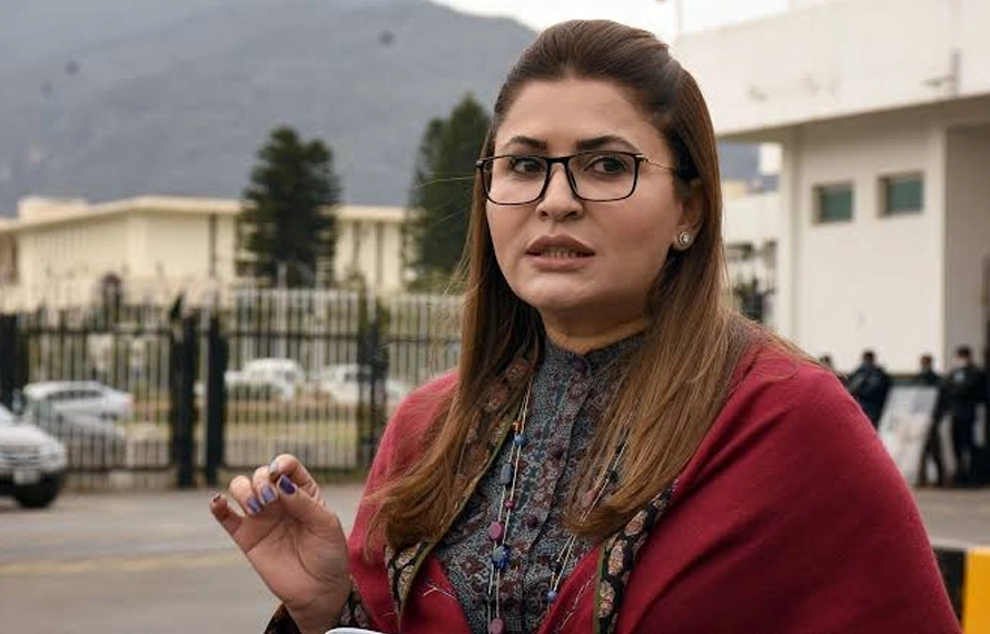 آزاد کشمیر کے عوام ترقی، خوشحالی و جمہوری استحکام کیلئے تیر کے نشان پر مہر لگائیں،شازیہ مری