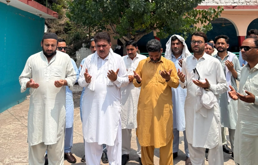 ذوالفقار ملک کی انتخابی مہم کا آغاز،ن لیگی امیدوار کو پیراشوٹر قرار دیدیا