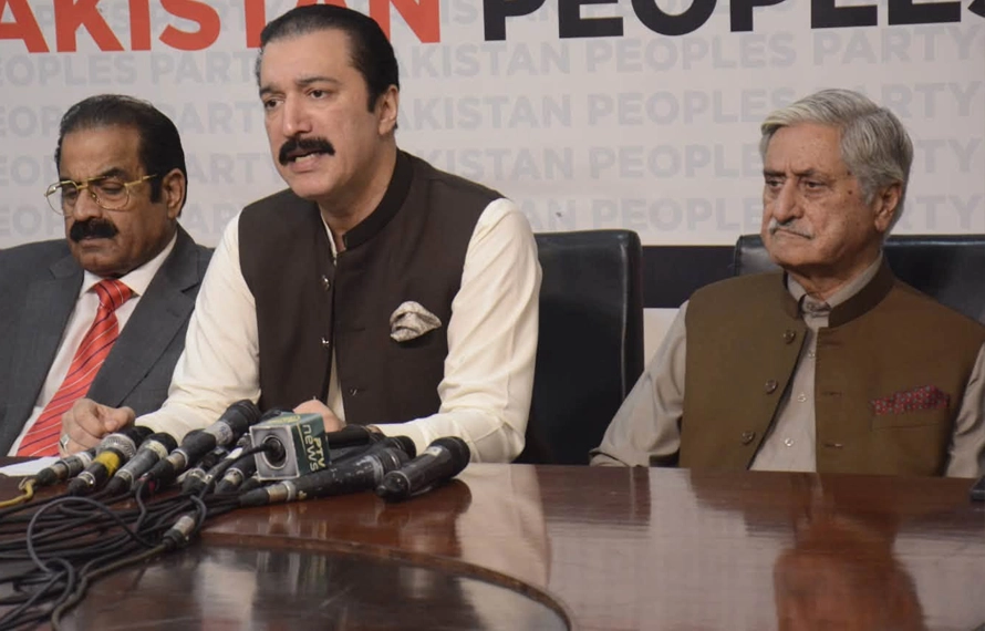 پہلے پاپولر وزیراعظم کہا گیا بعد میں قاتل بنادیا، فیصل ممتاز راٹھور