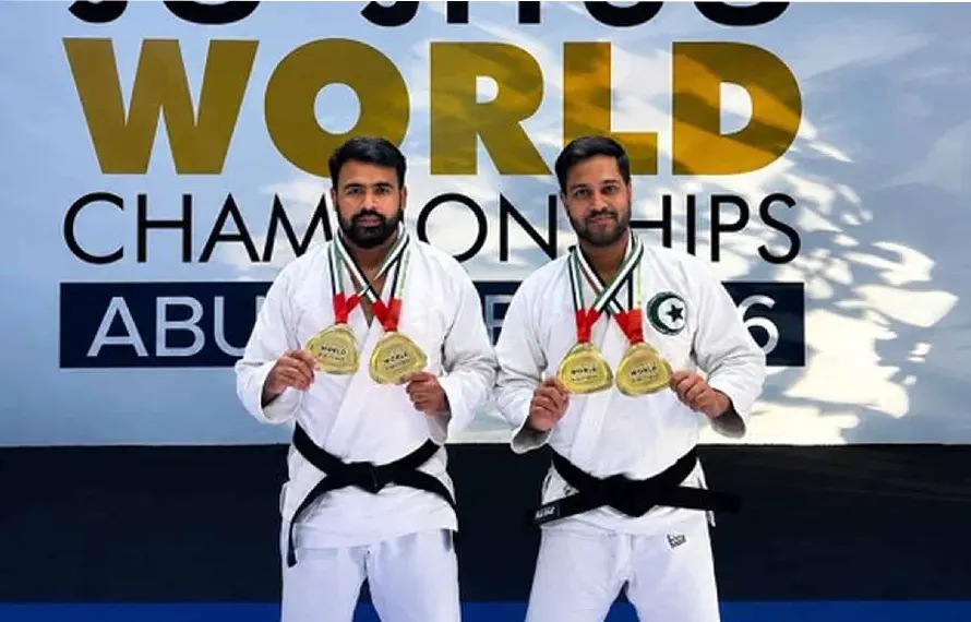ابوظبی ورلڈ جوجِٹسو چیمپئن شپ: پاکستان نے 2 گولڈ اور ایک برانز میڈل جیت کر تاریخ رقم کر دی