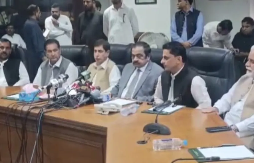 ساجد اقبال عباسی کا مسلم لیگ ن سے اتحاد کا اعلان، حکومت سازی میں اہم پیش رفت