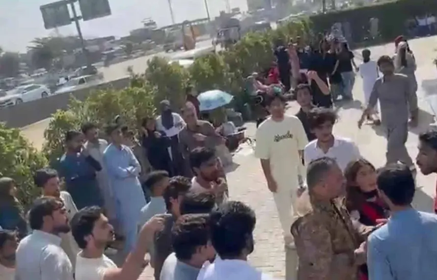 سرحد یونیورسٹی واقعہ: پاک فوج نے نوٹس لے لیا، آرمڈ فورسز کے آفیسر کے خلاف مقدمہ درج