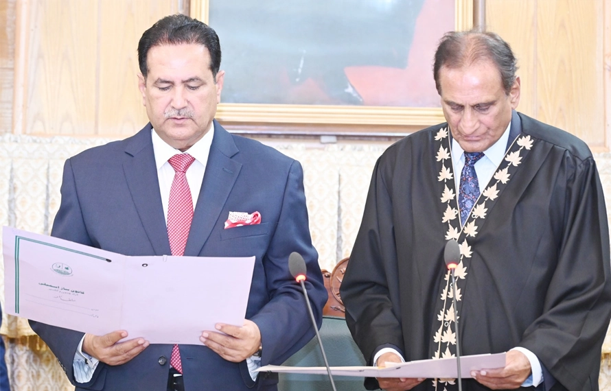 ہم اپنا کام ٹھیک کریں تو کوئی بھی مداخلت کی جرات نہیں کر سکتا، سپیکر طارق فاروق