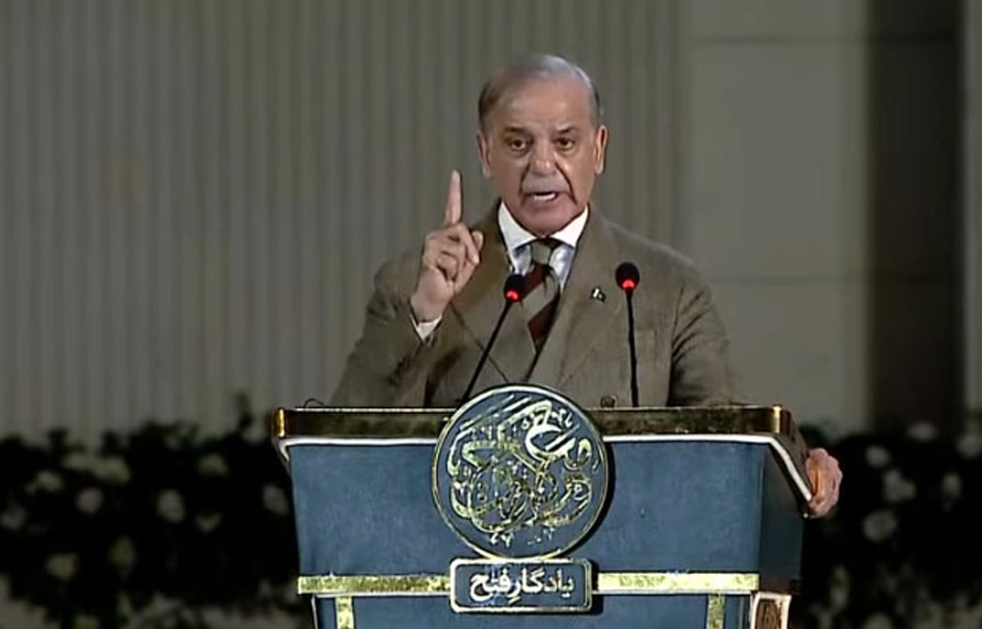پانی کی ایک ایک بوند ہماری ریڈلائن ،بھارت راہ راست پر نہ آیا تو اسے براہ راست جواب دیا جائیگا، وزیراعظم