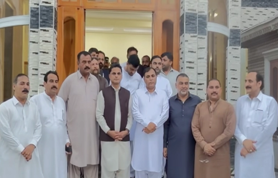 ن لیگی وفد ساجد اقبال کے پاس پہنچ گیا، حکومت میں شمولیت کی دعوت