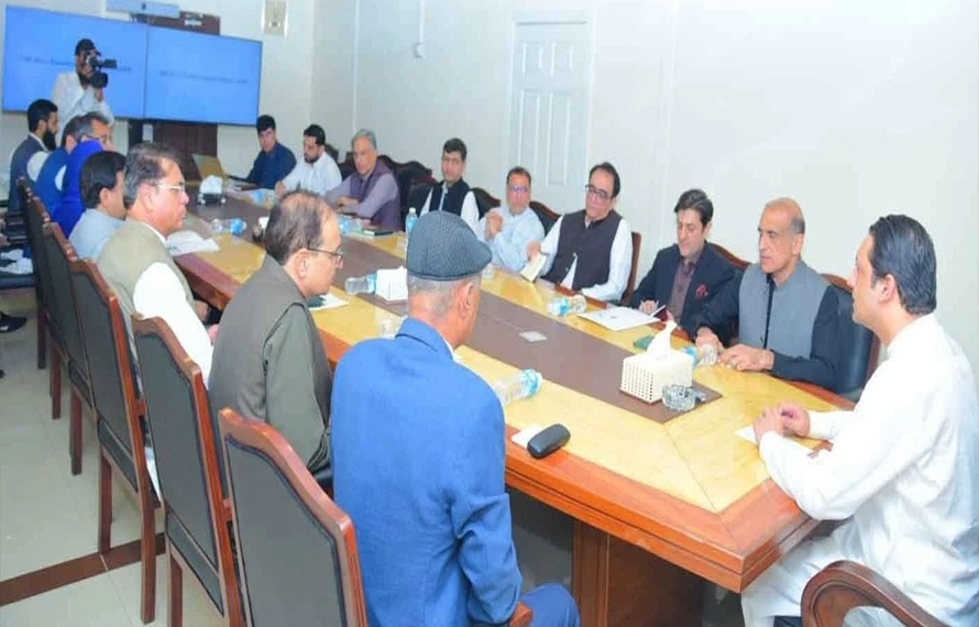 وزیراعظم گیلانی کی زیرصدارت اہم اجلاس، اصلاحاتی عمل تیز کرنے کا فیصلہ