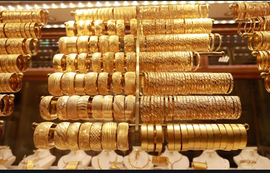 پاکستان میں سونے کی قیمت میں 2700 روپے کمی ریکارڈ