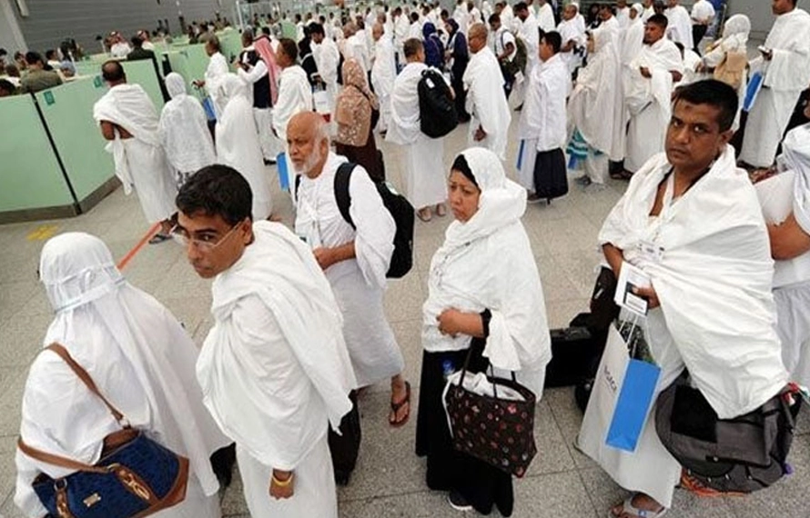 پرائیویٹ حج بکنگ میں تیزی ،50ہزار نشستیں باقی ہیں، وزارت امور مذہبی امور