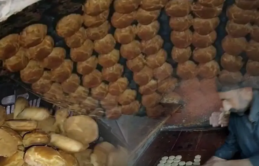 کشمیر کی روایتی پہچان؛ کشمیری کلچہ اپنی منفرد خوشبو، ذائقے اور صدیوں پرانی تاریخ کے ساتھ آج بھی مقبول