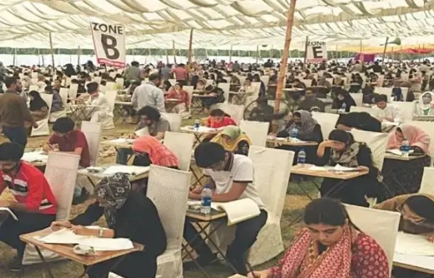 ایم ڈی کیٹ داخلہ امتحان ملک بھر میں جاری، ایک لاکھ 38 ہزار سے زائد امیدواروں کی شرکت