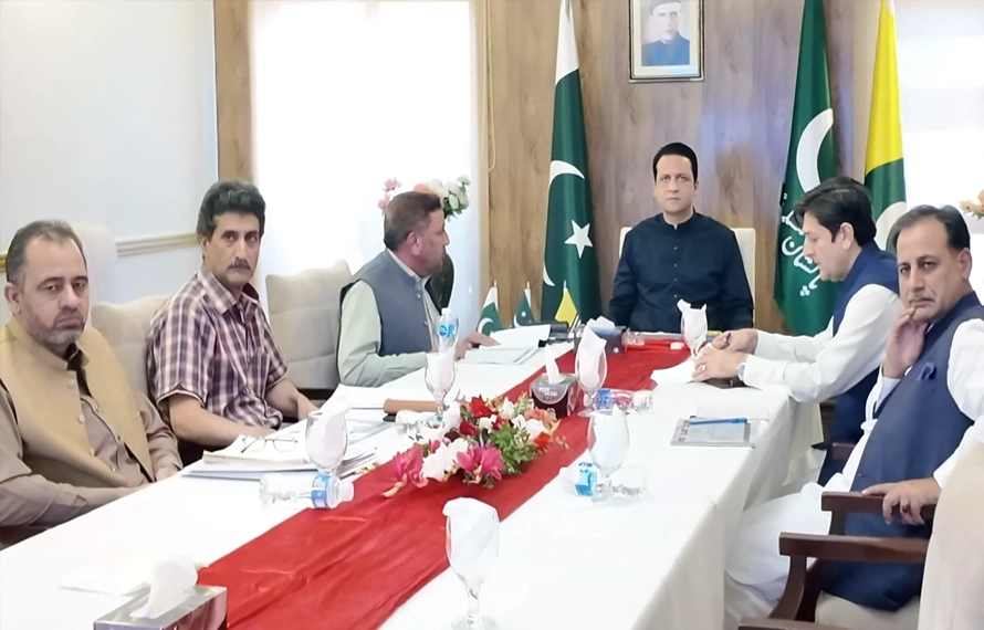 معیاری خوراک کی فراہمی، مانیٹرنگ کا نظام موثر بنایا جائے، وزیراعظم گیلانی