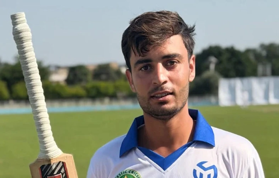 پاکستانی کرکٹر محمد فاروق نے فرسٹ کلاس کرکٹ میں نیا ریکارڈ قائم کردیا