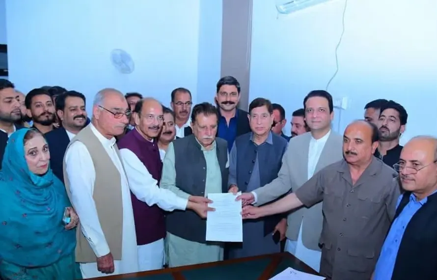 کشمیر کونسل کے انتخابات: مسلم لیگ ن کے تین امیدواروں کے کاغذات نامزدگی جمع