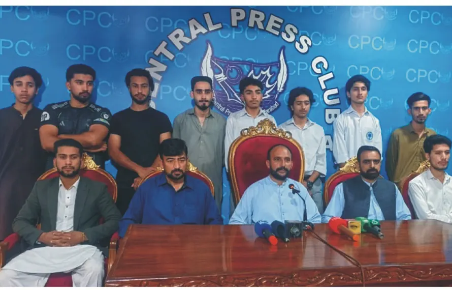 4 اکتوبر کی کال عوامی مفاد کے منافی ، احتجاج کے بجائے مذاکرات کا راستہ اپنایا جائے:میر شریف