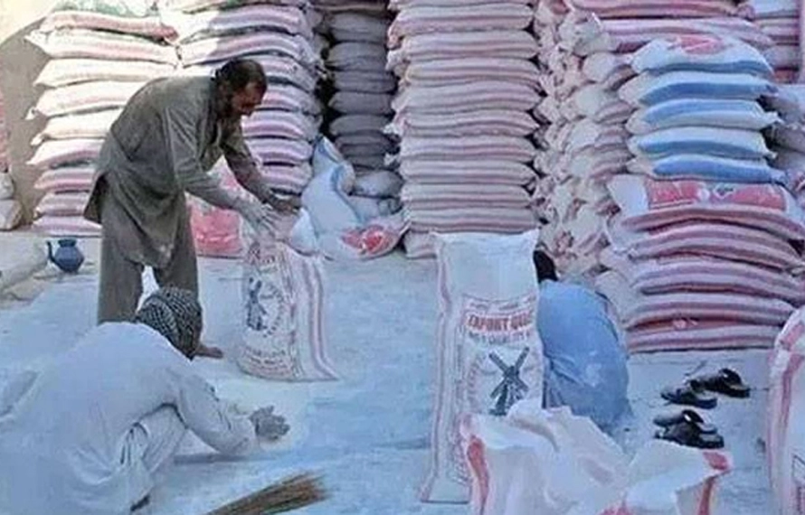 ٓآٹے کا 20کلو تھیلا 400روپے تک مہنگا، عوام سرپکڑ کر رہ گئے