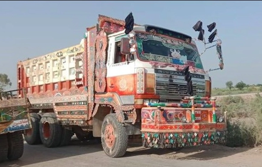 بھمبر میں تیز رفتار ڈمپرز ڈرائیورز کیخلاف سخت ایکشن کا فیصلہ