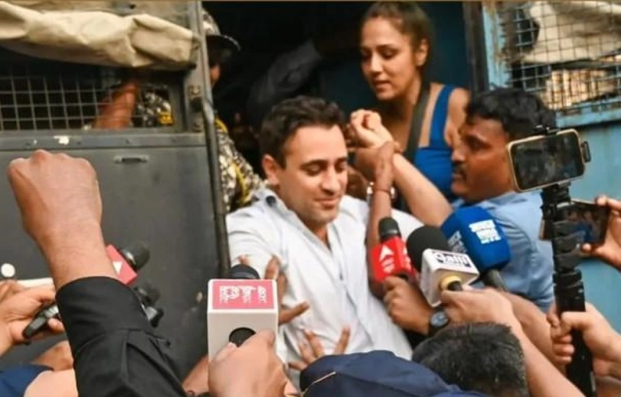 بھارت چھوڑنے کا حکم، اداکار عمرا ن خان کا عدالت سے رجوع کا فیصلہ
