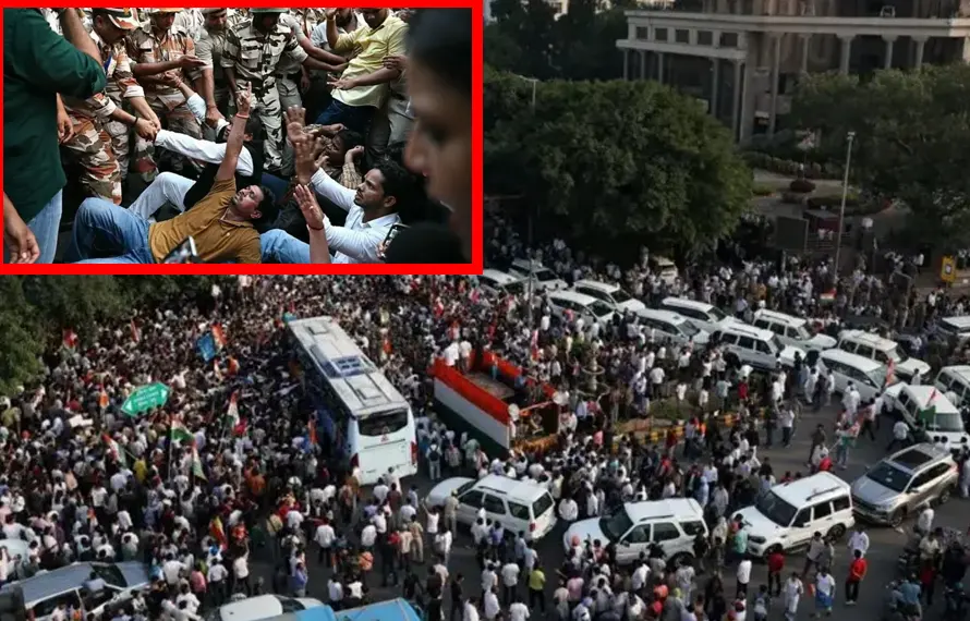 انڈیا :  ہزاروں مظاہرین کا چیف الیکشن کمشنر کے استعفے کے لیے سپریم کورٹ تک مارچ