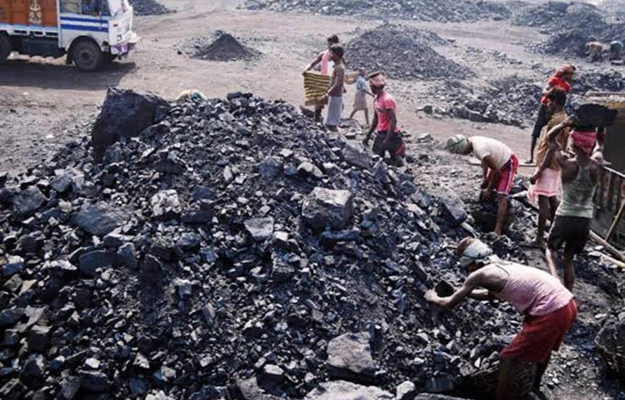 خیبرپختونخوا،پی ٹی آئی دور میں معدنیات کے شعبے میں اربوں روپے کی بے ضابطگیاں