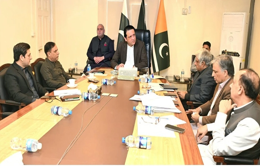 ترقیاتی منصوبوں کے معیار اور رفتار پر کوئی کمپرومائز نہیں کیا جائیگا،افتخارگیلانی