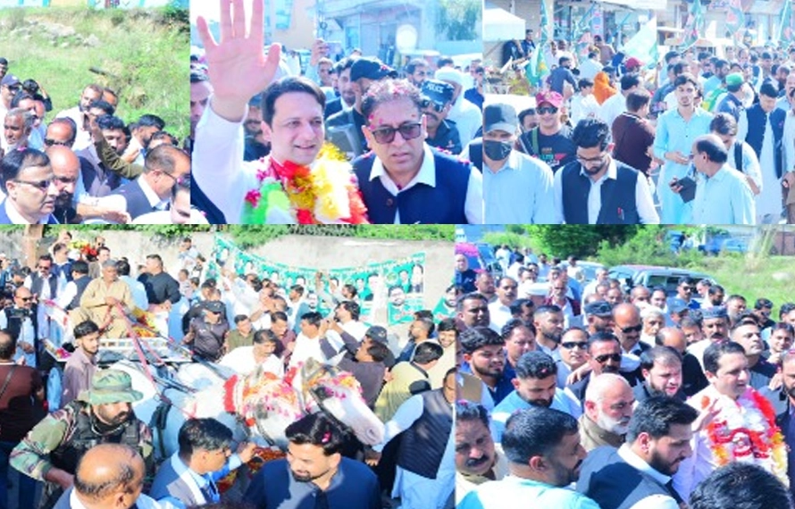 وزیراعظم افتخارگیلانی کوٹلی پہنچ گئے، شاندار استقبال، پھولوں کی پتیاں نچھاور