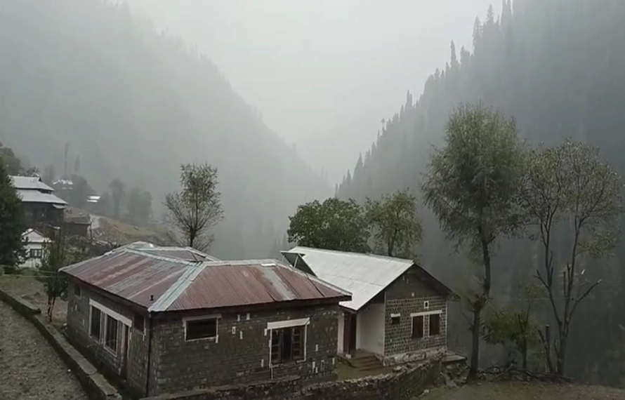 نیلم ویلی، باغ، حویلی، لیپا میں بارش،برفباری،سیاحوں کیلئے انتباہ