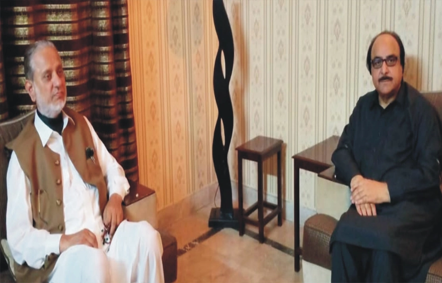 سردار عتیق سے ڈاکٹر نذیرگیلانی کی ملاقات، مہاجرین کی نمائندگی پرتبادلہ خیال