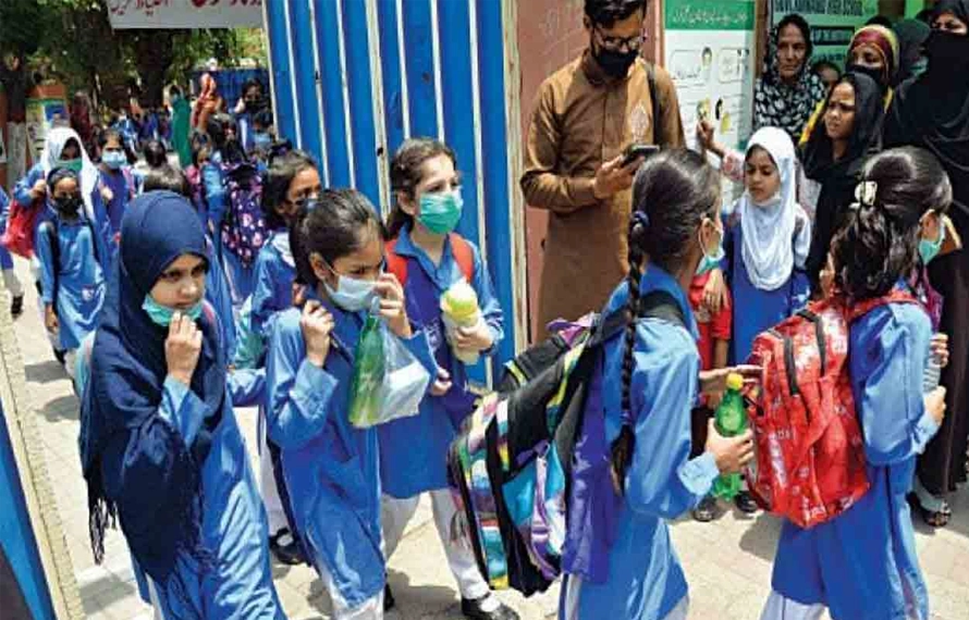 نجی سکولزمیں چھٹیوں کی فیس وصولی پرپابندی، انتباہ جاری